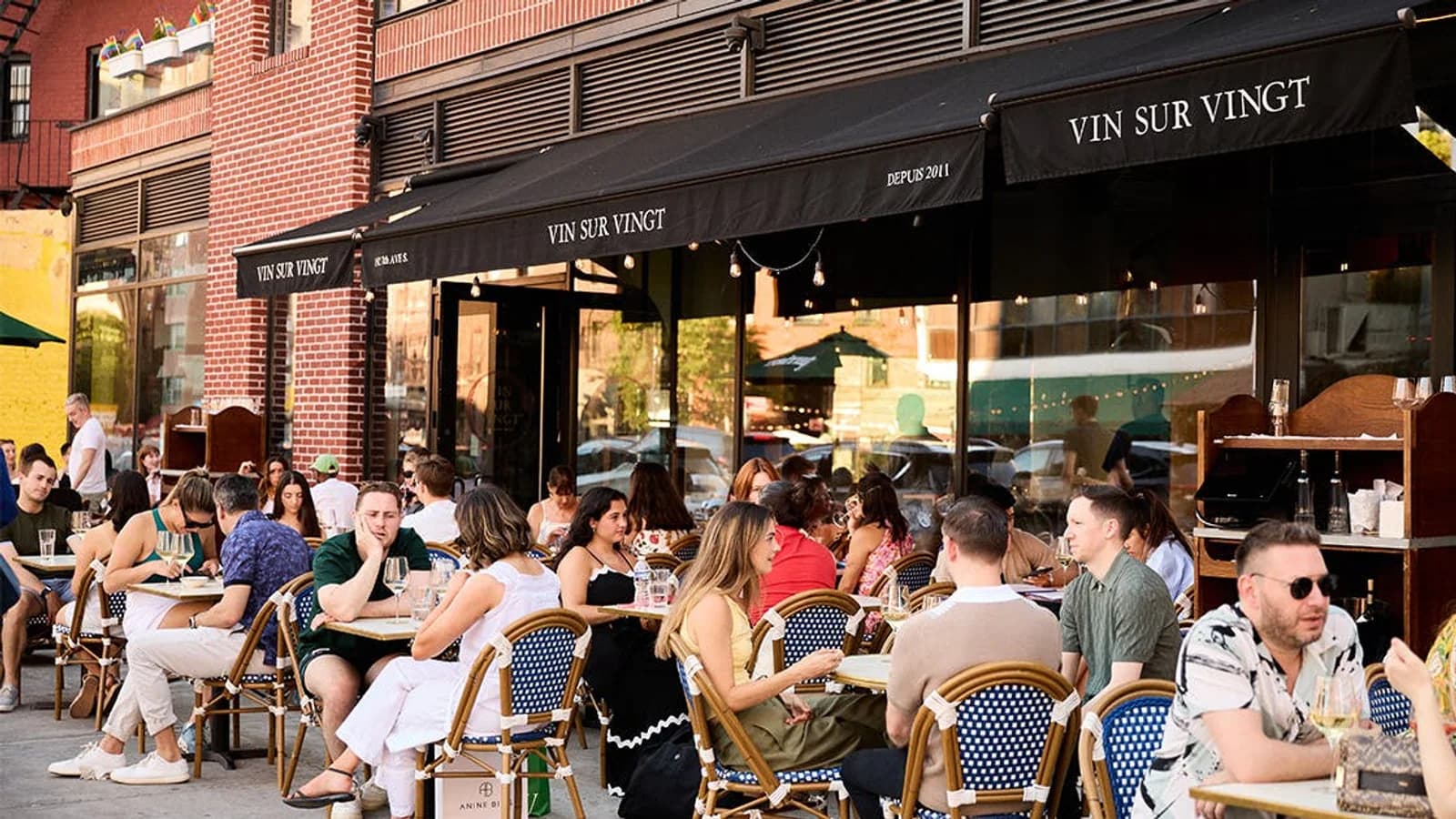 Vin Sur Vingt Wine Bar - DC cover