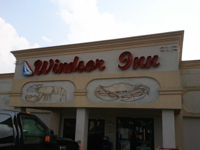 Windsor Inn cover